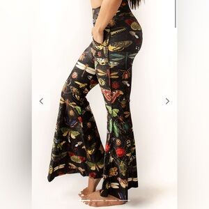 Yoga Democracy Pocket Bell Bottom Buggin Out Size Large